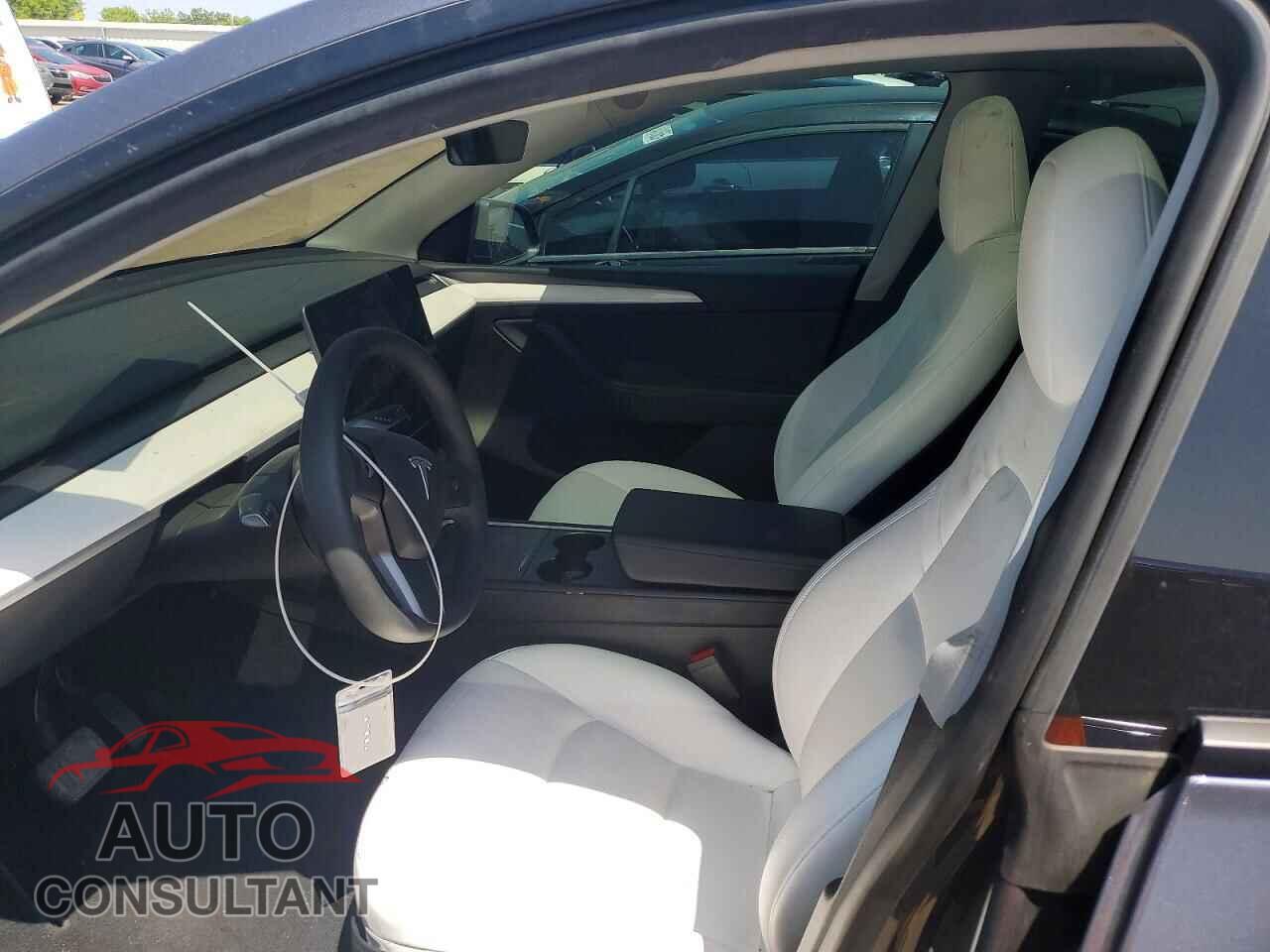 TESLA MODEL Y 2023 - 7SAYGAEE1PF853336
