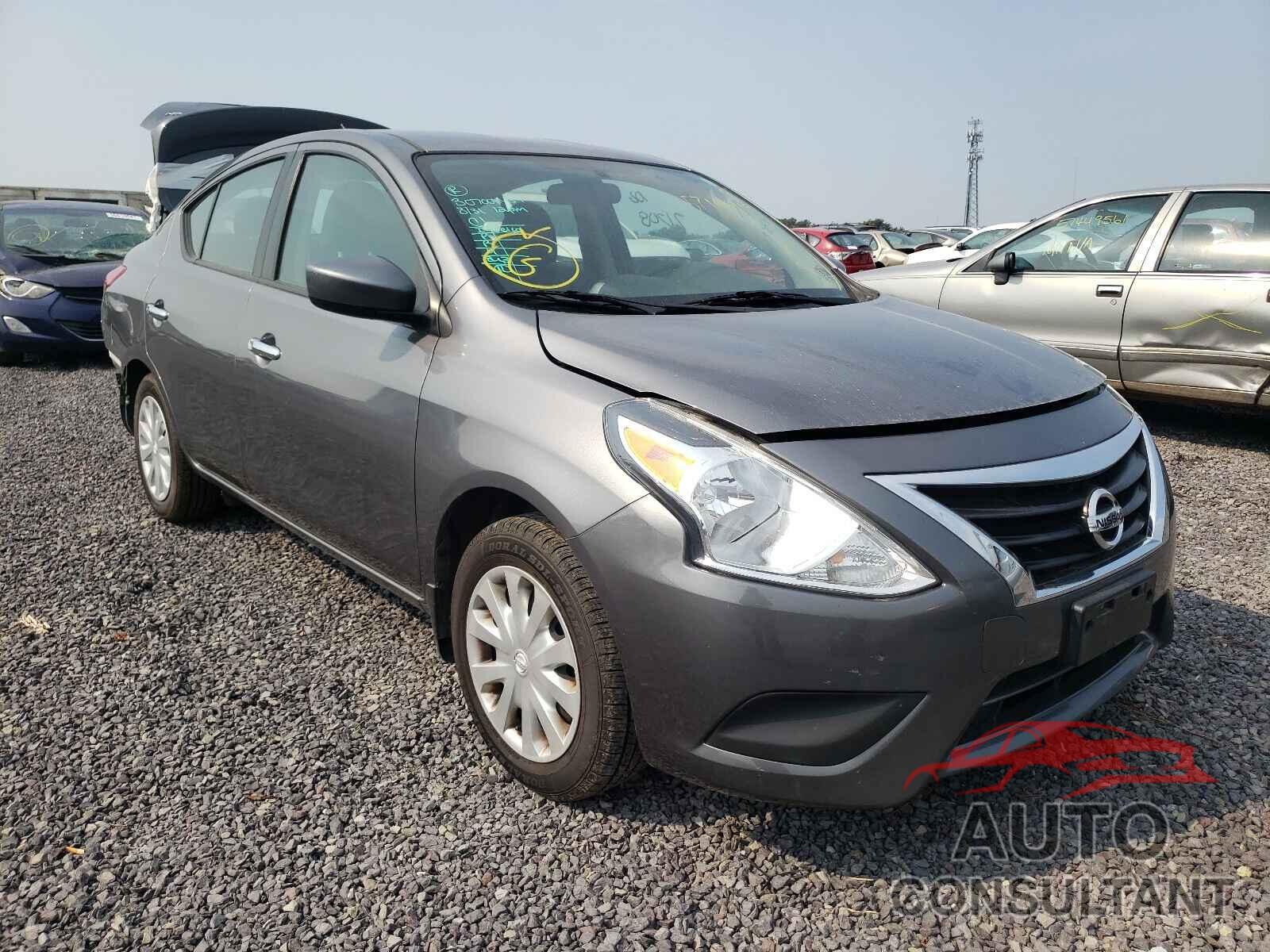 NISSAN VERSA 2017 - 3N1CN7AP7HL867240