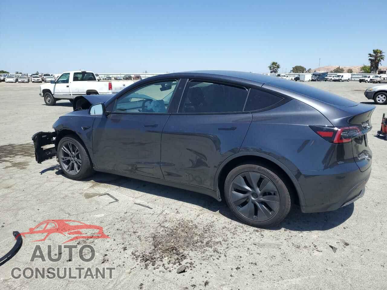 TESLA MODEL Y 2025 - 7SAYGDED7SF258587