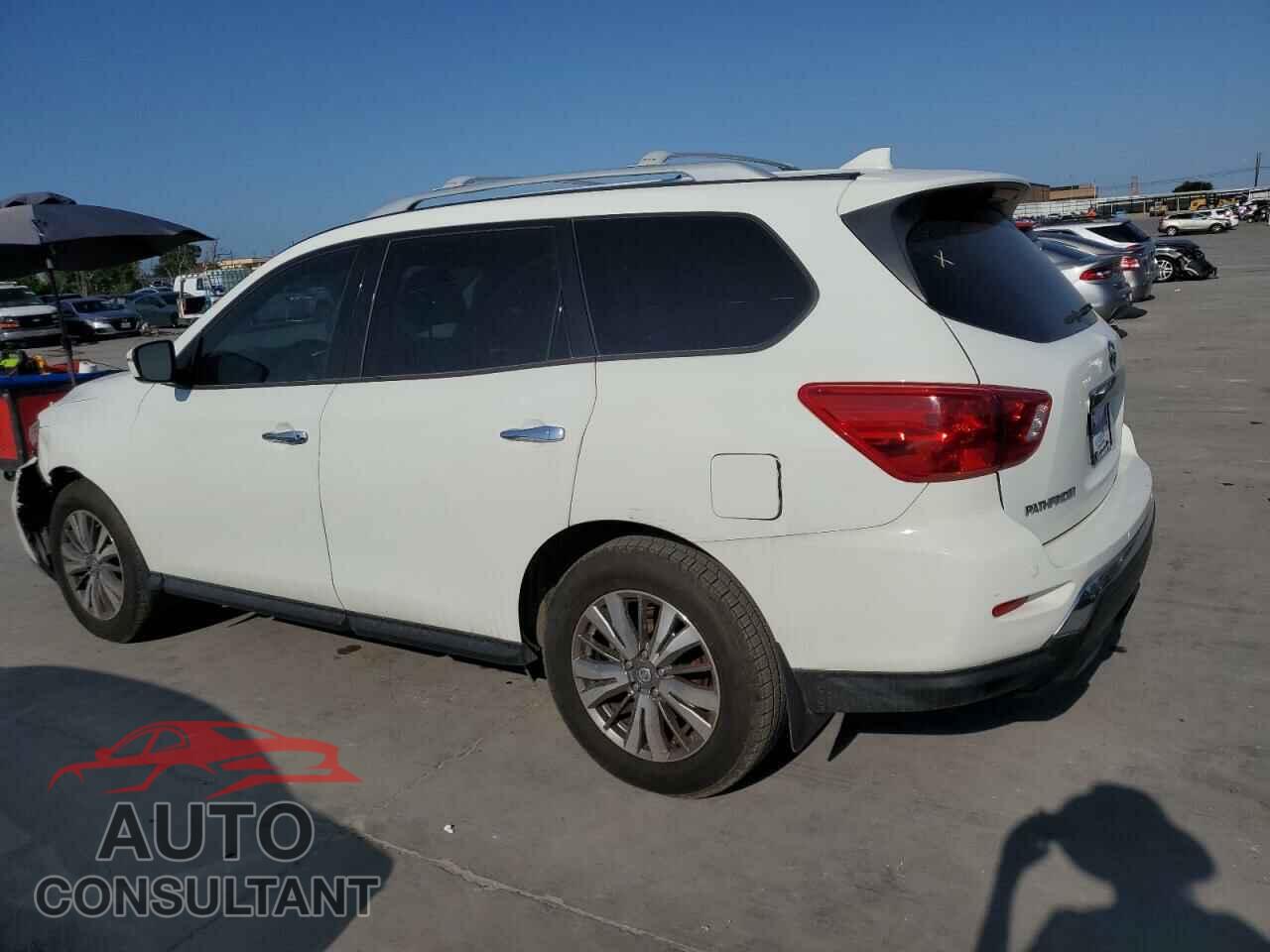 NISSAN PATHFINDER 2019 - 5N1DR2MN7KC608295