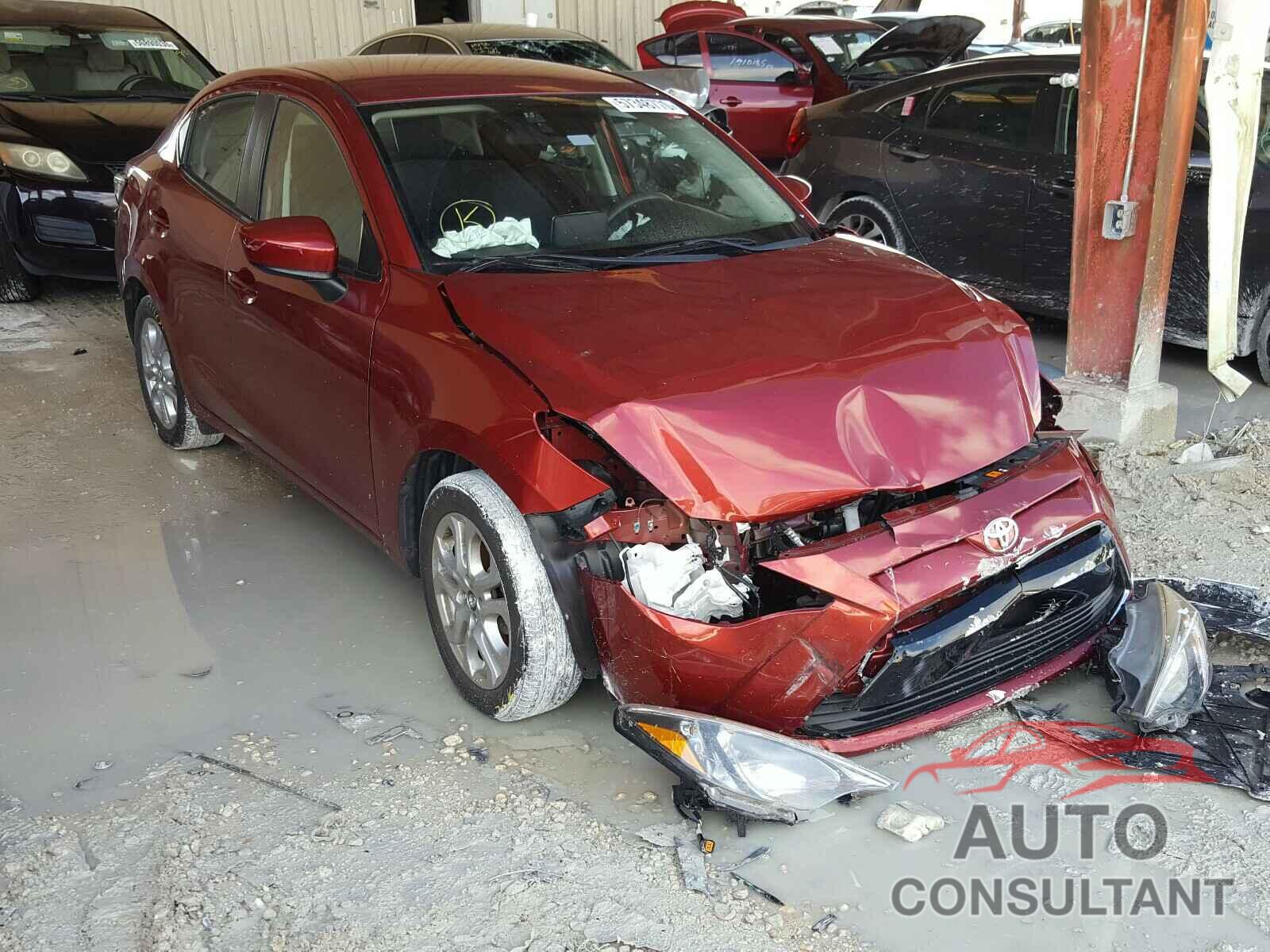 TOYOTA YARIS 2017 - 3MYDLBYV8HY160652