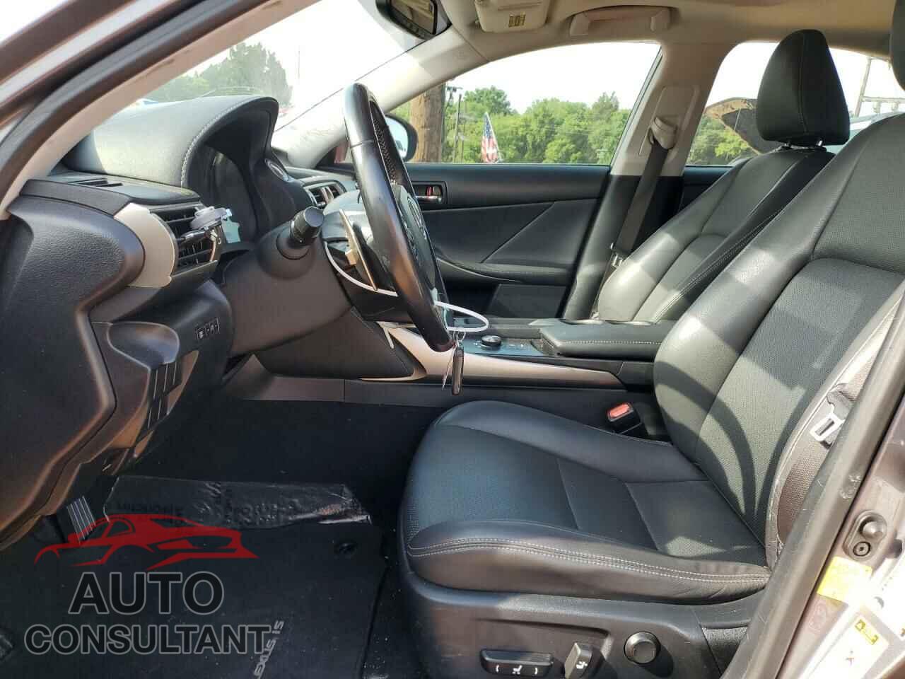 LEXUS IS 2015 - JTHBF1D21F5081349