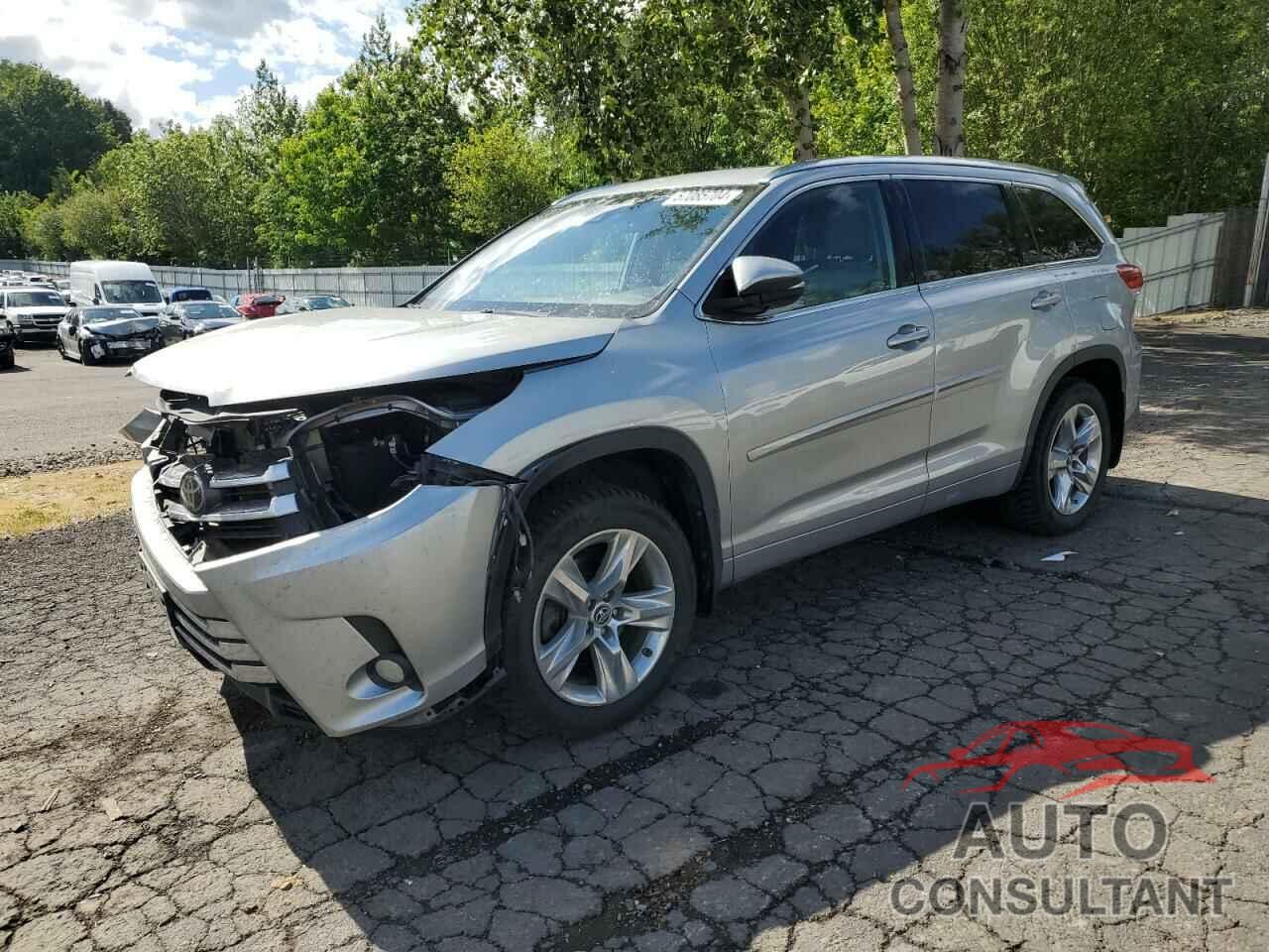 TOYOTA HIGHLANDER 2018 - 5TDDZRFH4JS834652