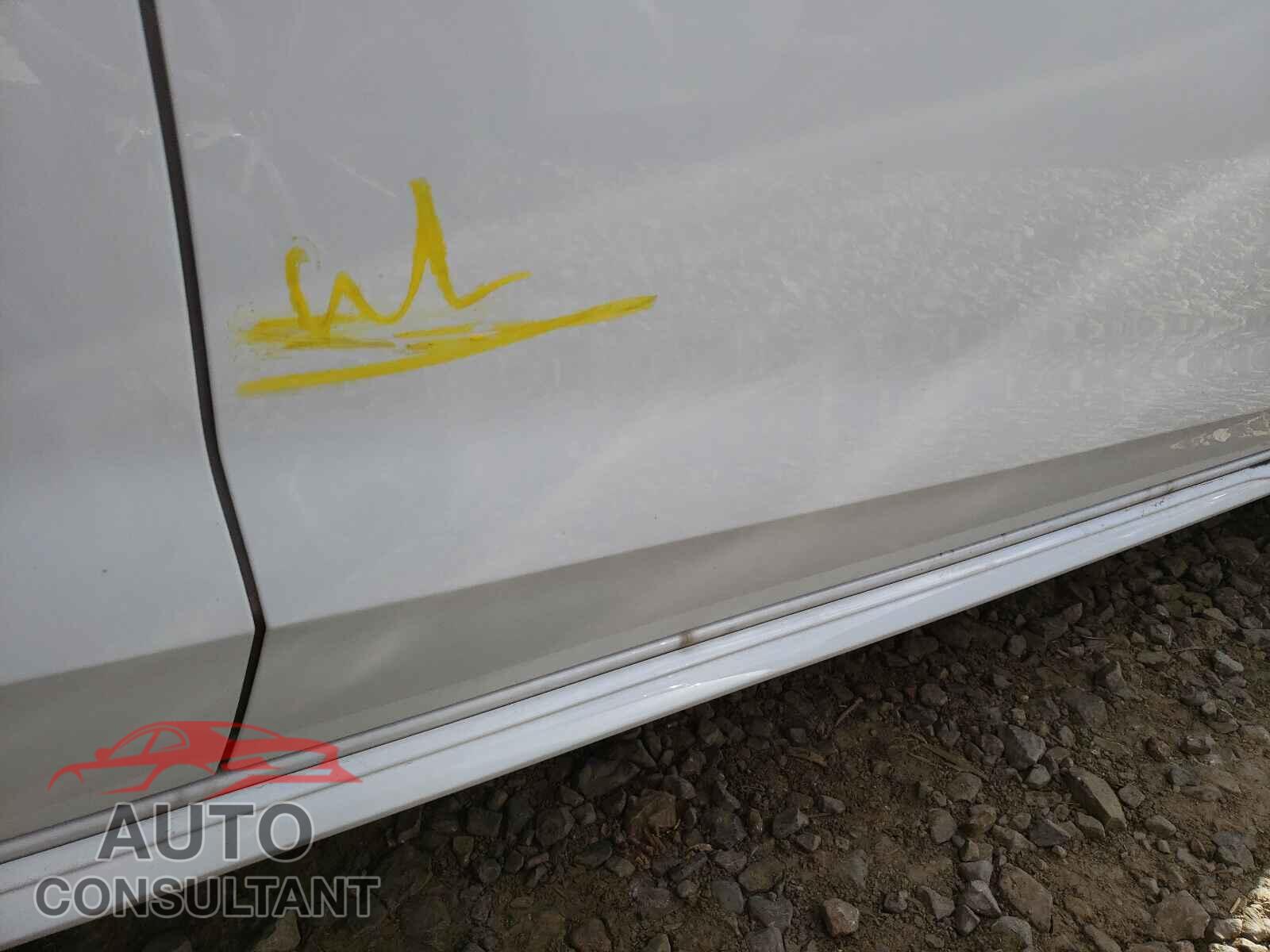 AUDI A4 2021 - WAUDAAF49MA018380