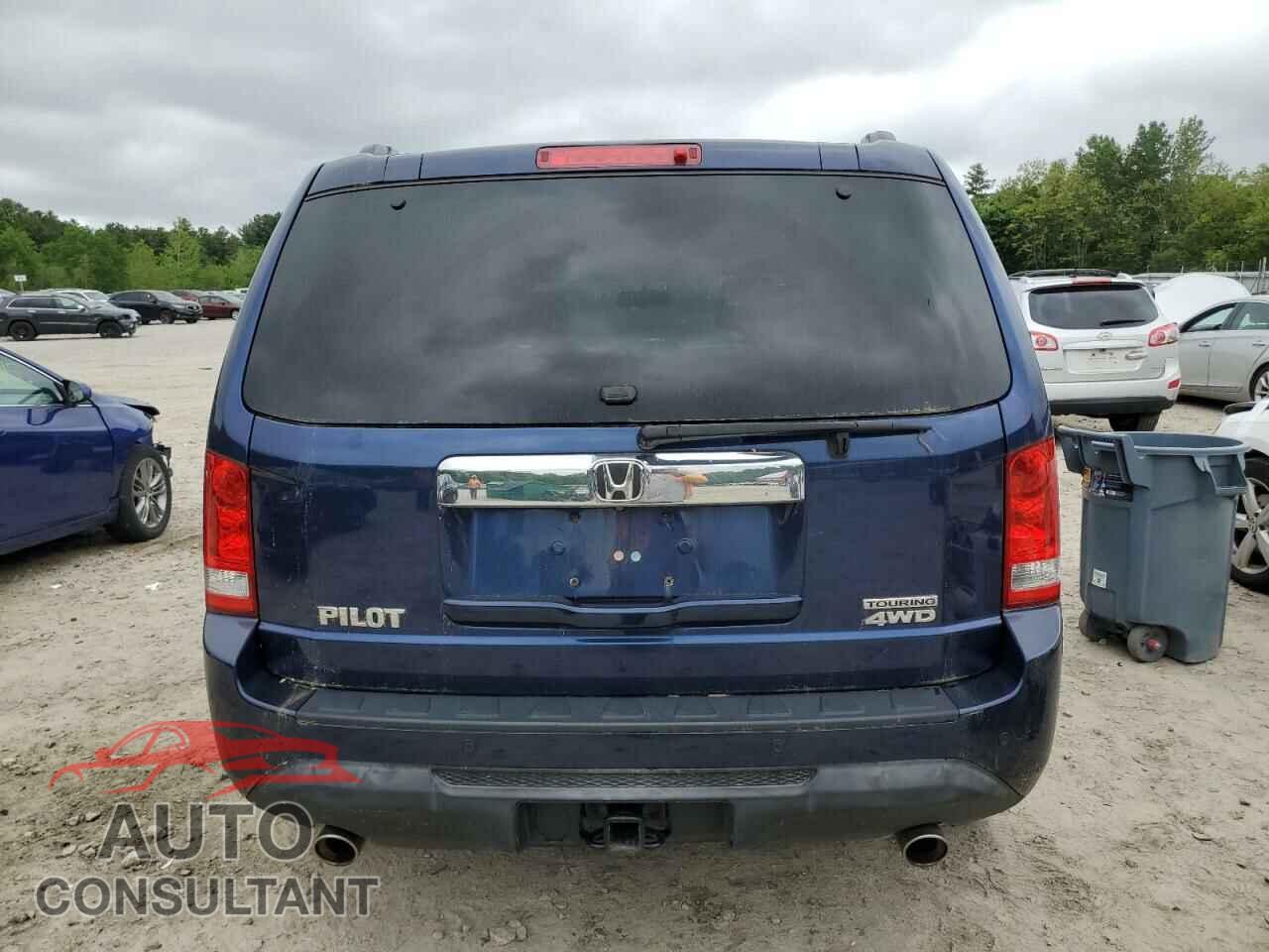 HONDA PILOT 2015 - 5FNYF4H95FB005152