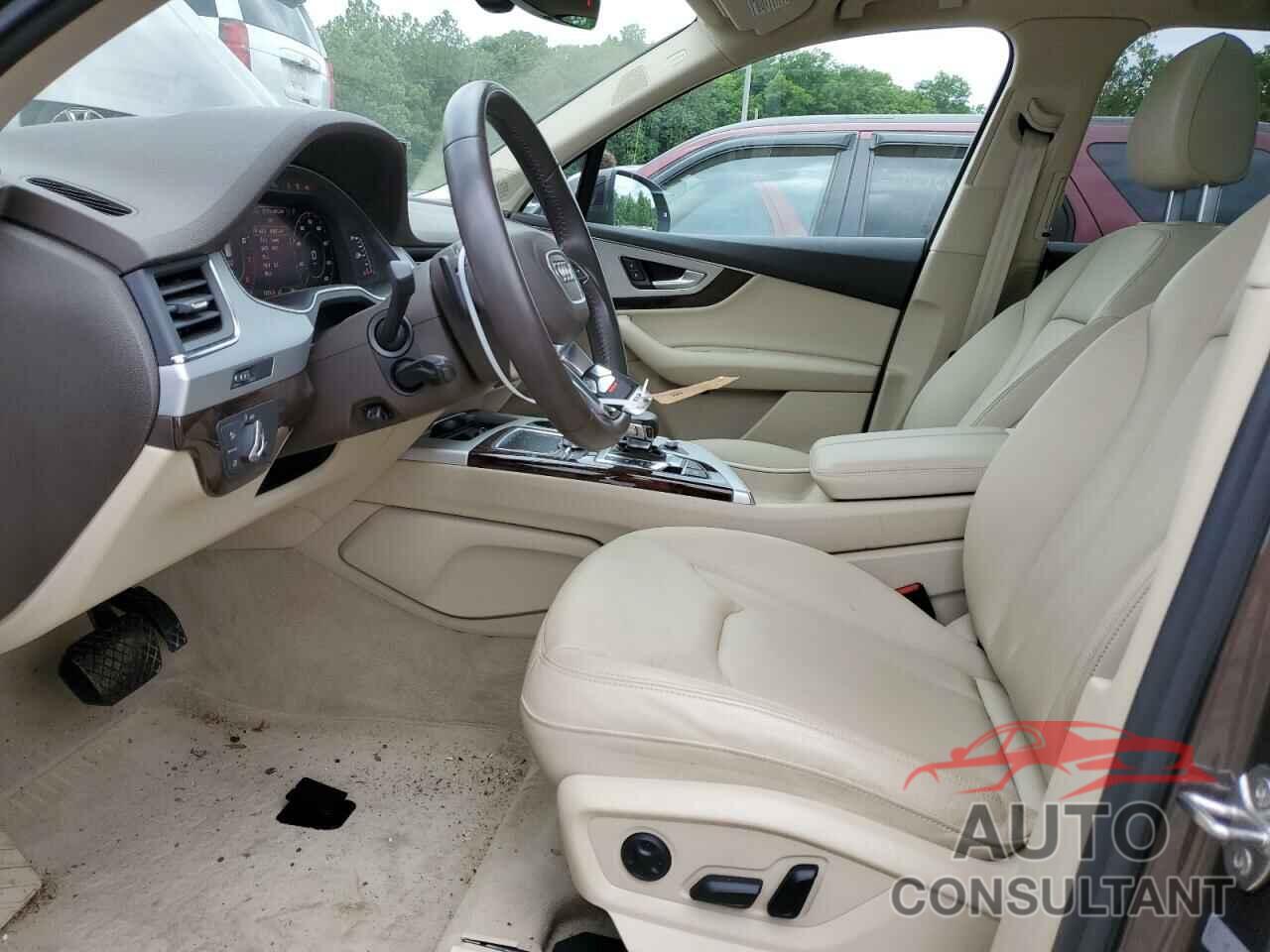 AUDI Q7 2019 - WA1LHAF77KD035639