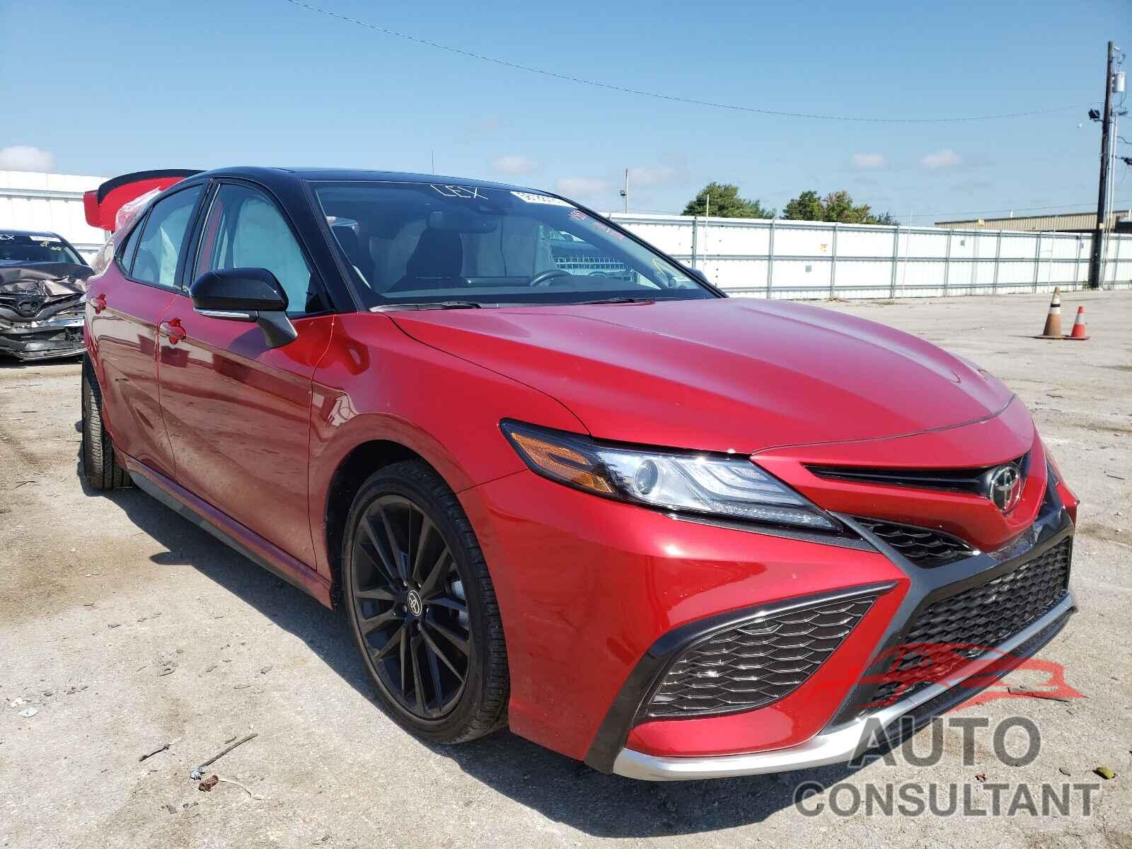 TOYOTA CAMRY 2021 - 4T1K61AKXMU411557