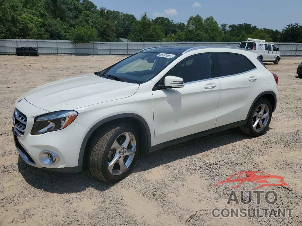 MERCEDES-BENZ GLA-CLASS 2018 - WDCTG4GB1JJ461446