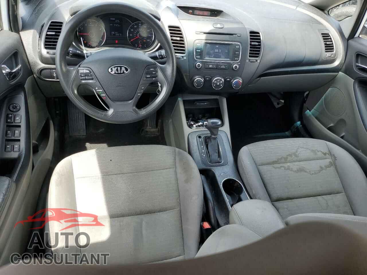 KIA FORTE 2016 - KNAFX4A65G5554953