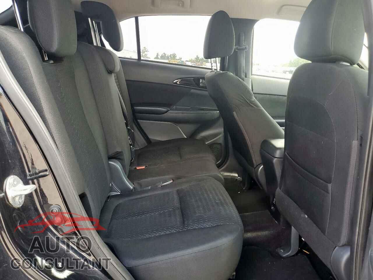 MITSUBISHI ECLIPSE 2019 - JA4AT3AA1KZ033070