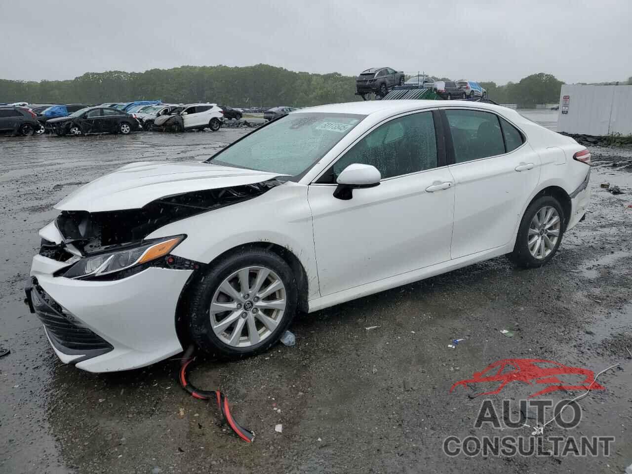 TOYOTA CAMRY 2018 - 4T1B11HK6JU116097