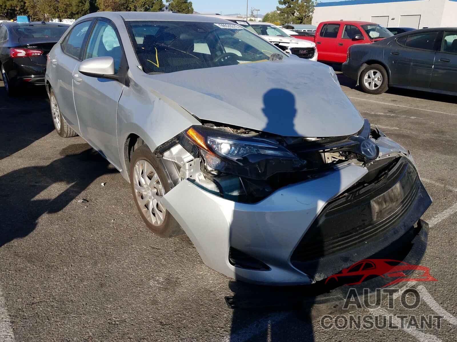 TOYOTA COROLLA 2018 - 5YFBURHEXJP816500