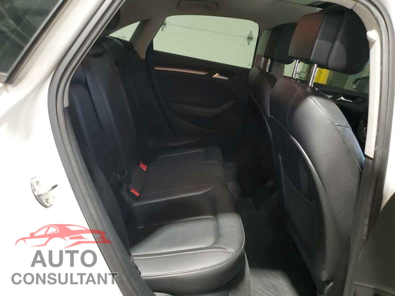 AUDI A3 2015 - WAUBFGFF6F1004257