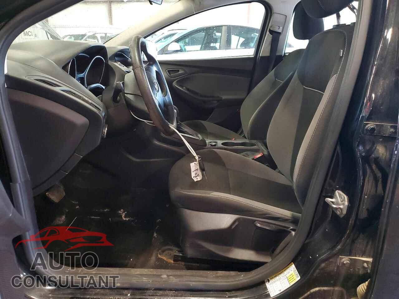 FORD FOCUS 2014 - 1FADP3E26EL254820