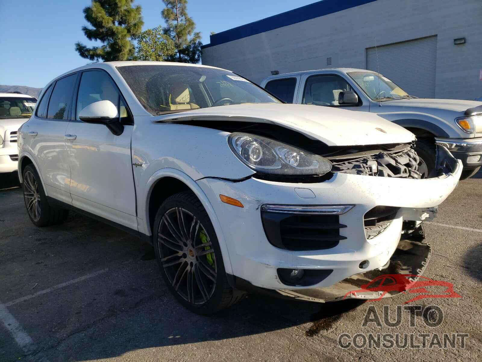 PORSCHE CAYENNE 2017 - WP1AE2A21HLA74795