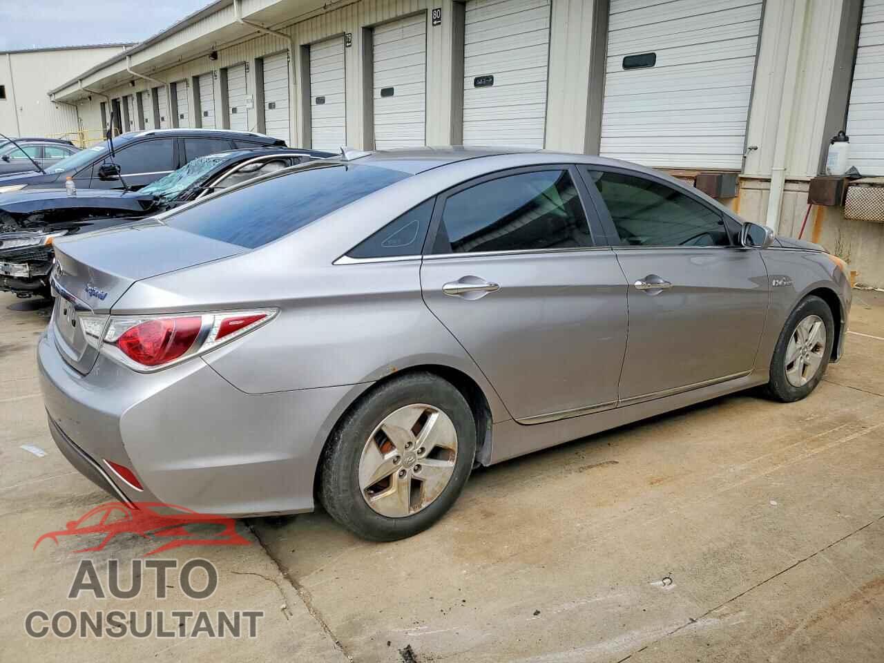 HYUNDAI SONATA 2012 - KMHEC4A42CA041908