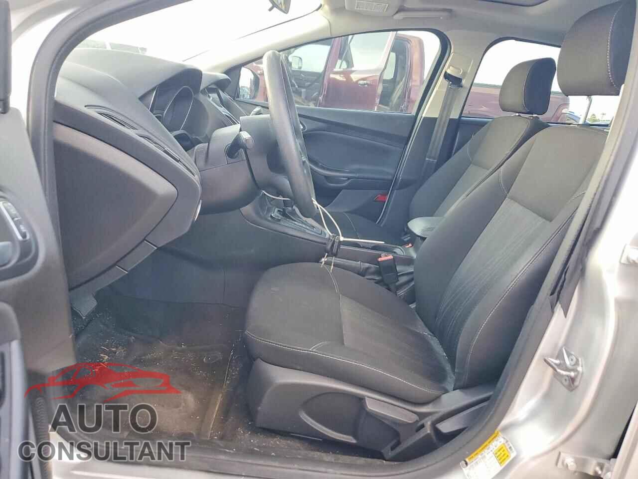 FORD FOCUS 2017 - 1FADP3H21HL249251
