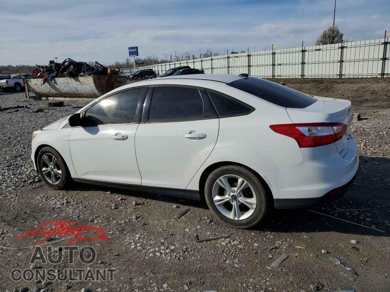 FORD FOCUS 2014 - 1FADP3F23EL454844
