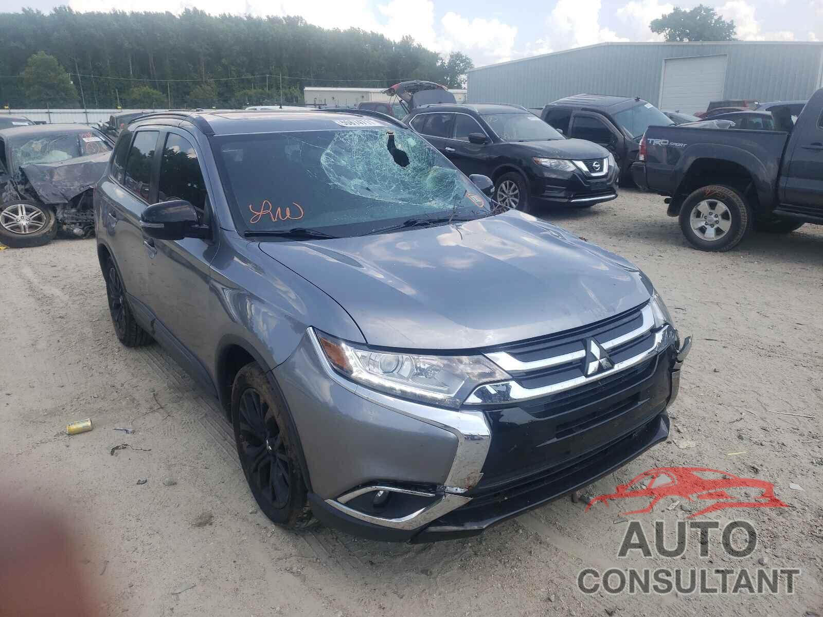 MITSUBISHI OUTLANDER 2018 - JA4AD3A38JZ030874