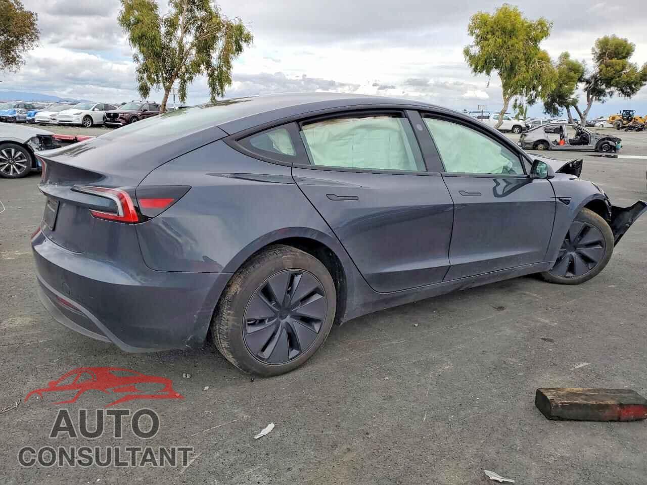 TESLA MODEL 3 2025 - 5YJ3E1EA8SF037601