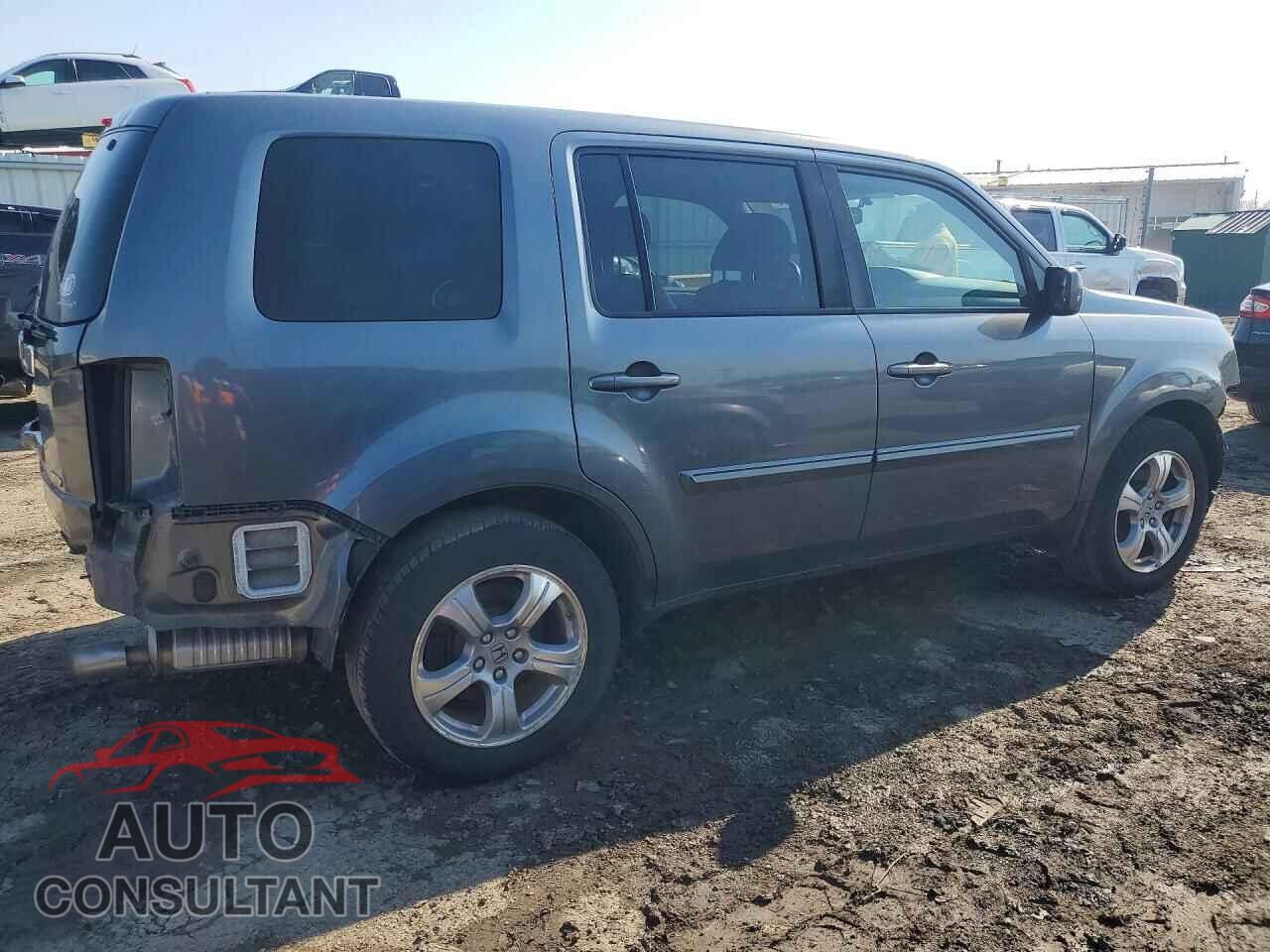 HONDA PILOT 2013 - 5FNYF4H72DB027489
