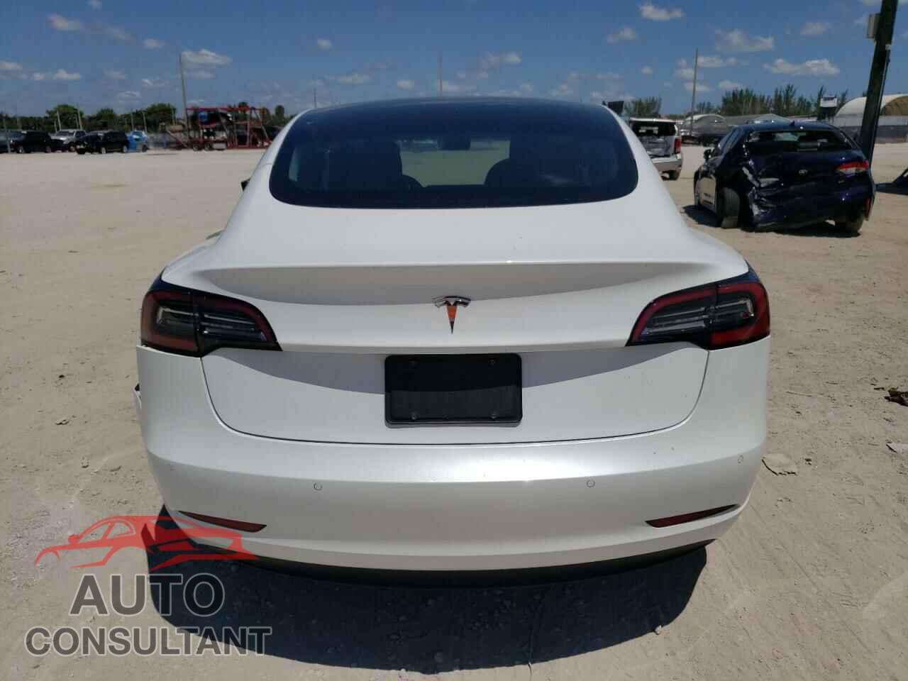 TESLA MODEL 3 2021 - 5YJ3E1EA4MF870301