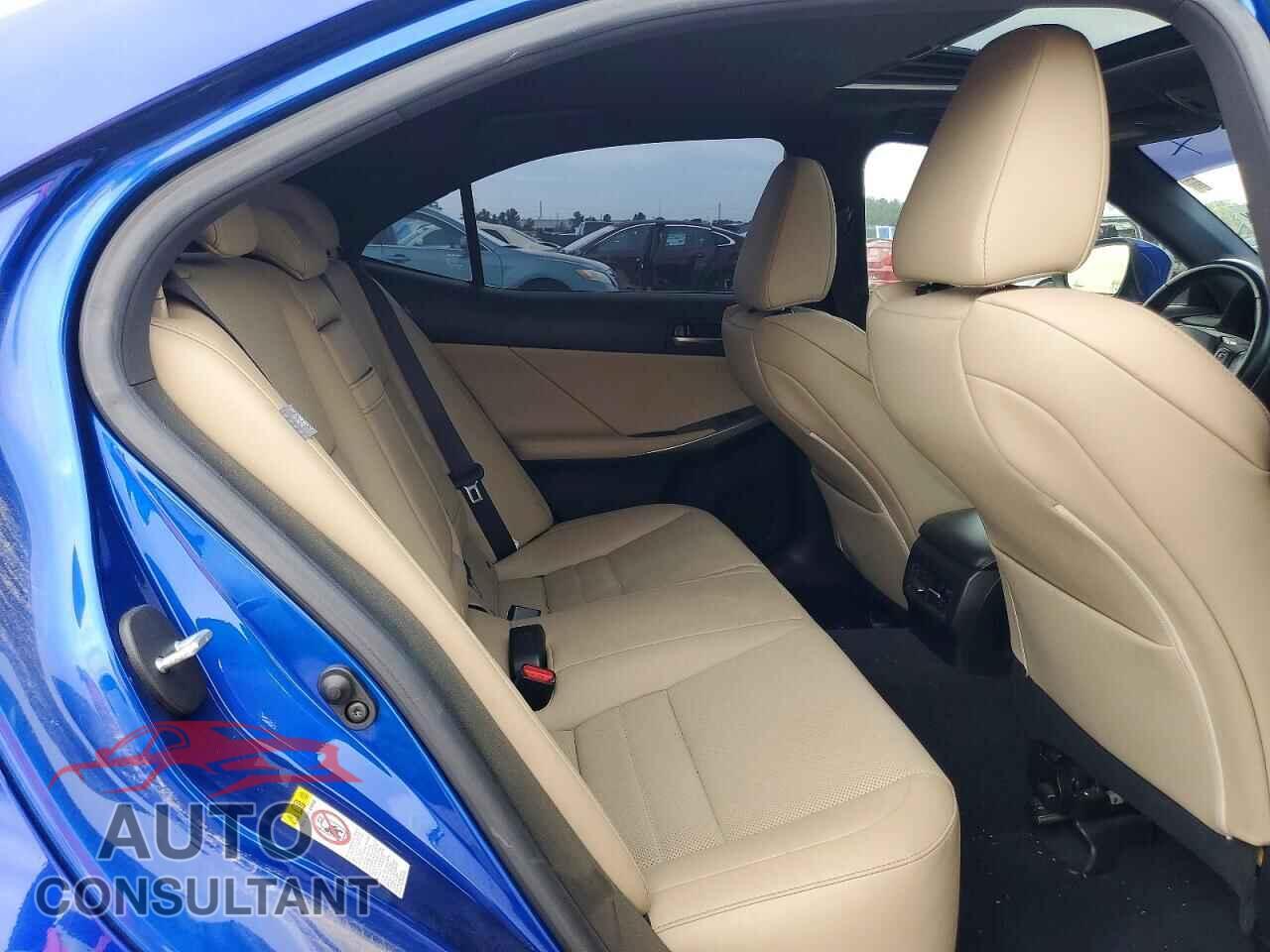 LEXUS IS 2017 - JTHBA1D29H5059875