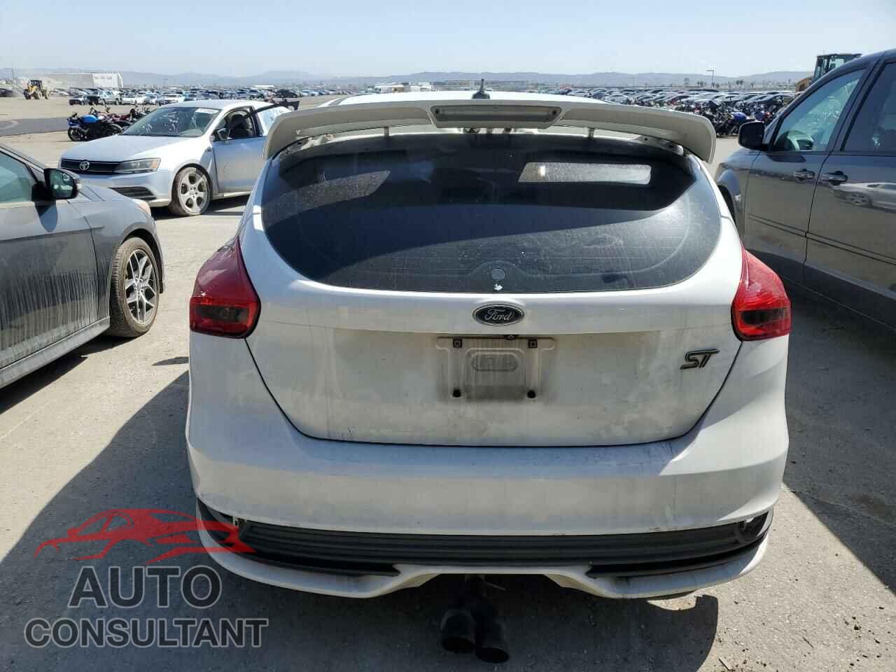 FORD FOCUS 2017 - 1FADP3L9XHL277487