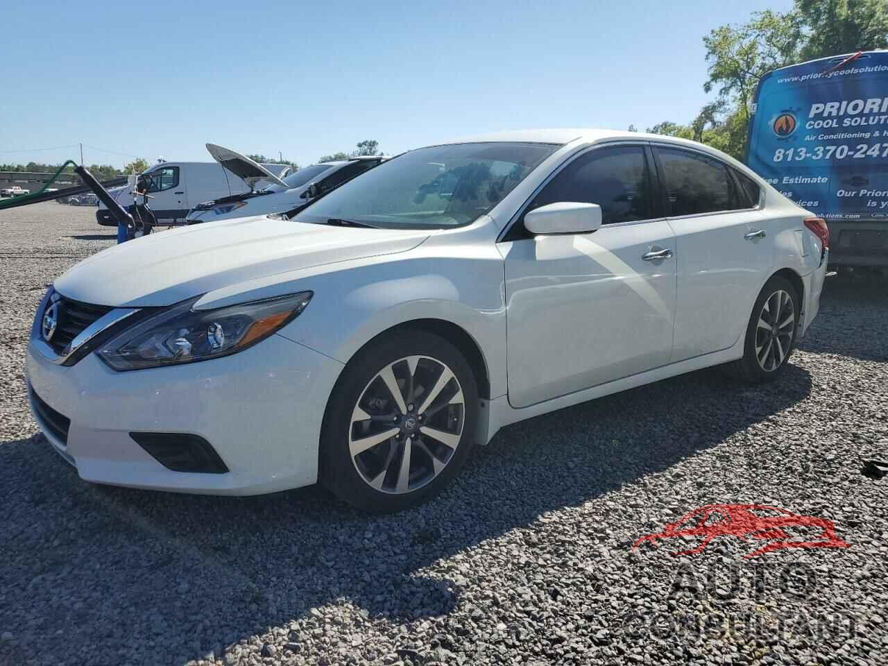 NISSAN ALTIMA 2017 - 1N4AL3AP3HN331183