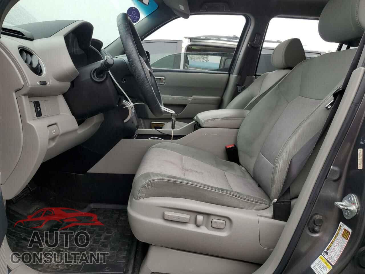 HONDA PILOT 2011 - 5FNYF3H4XBB024580