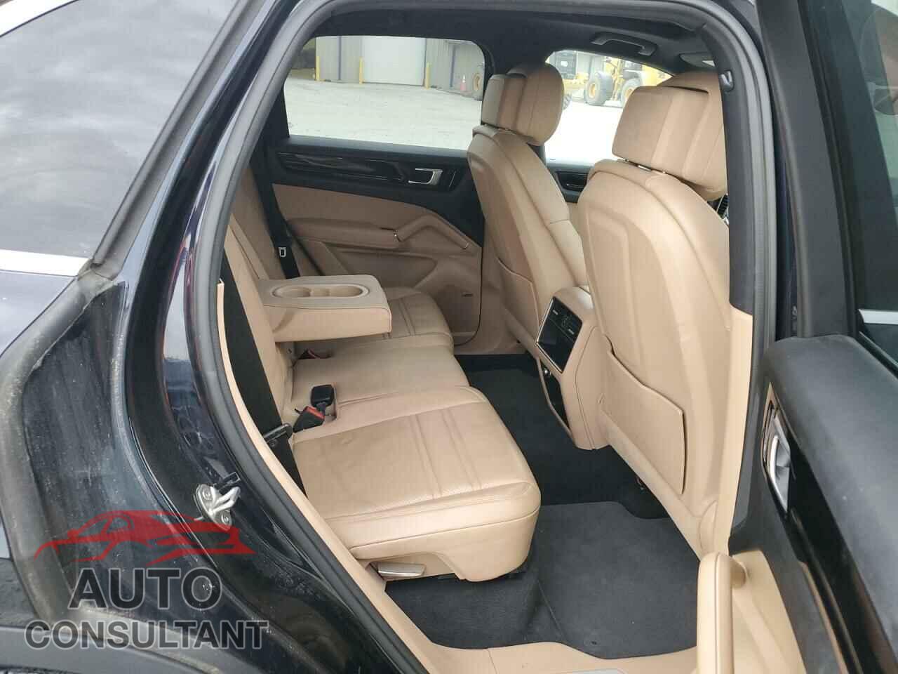 PORSCHE CAYENNE 2019 - WP1AA2AY5KDA03424