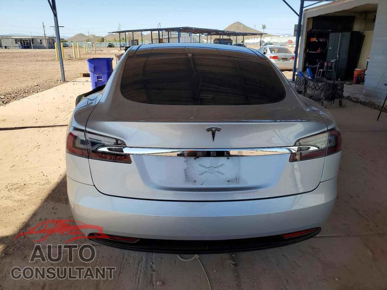 TESLA MODEL S 2016 - 5YJSA1E24GF176745