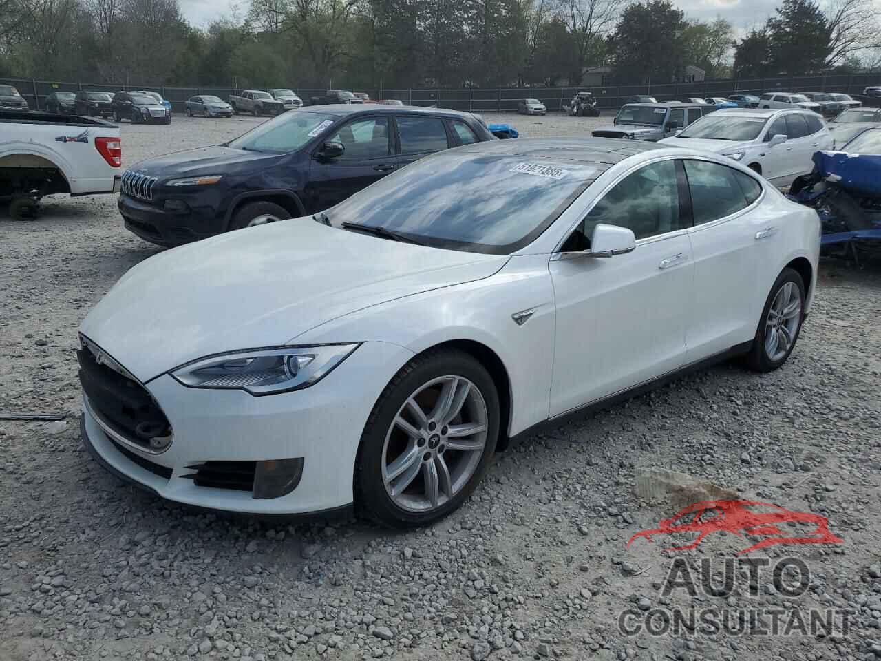 TESLA MODEL S 2014 - 5YJSA1S11EFP32051