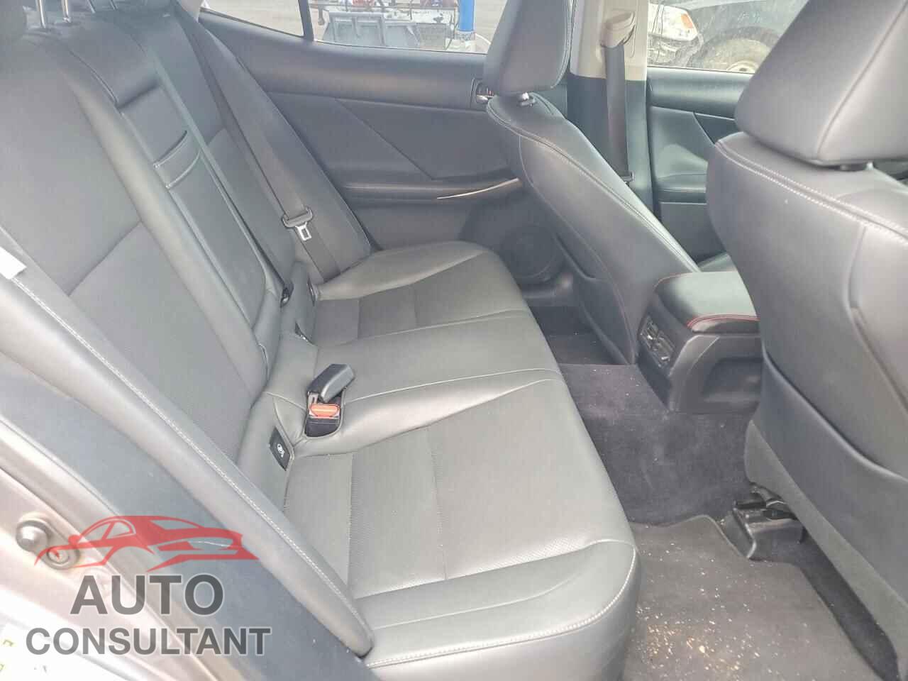 LEXUS IS 2014 - JTHBF1D27E5039265