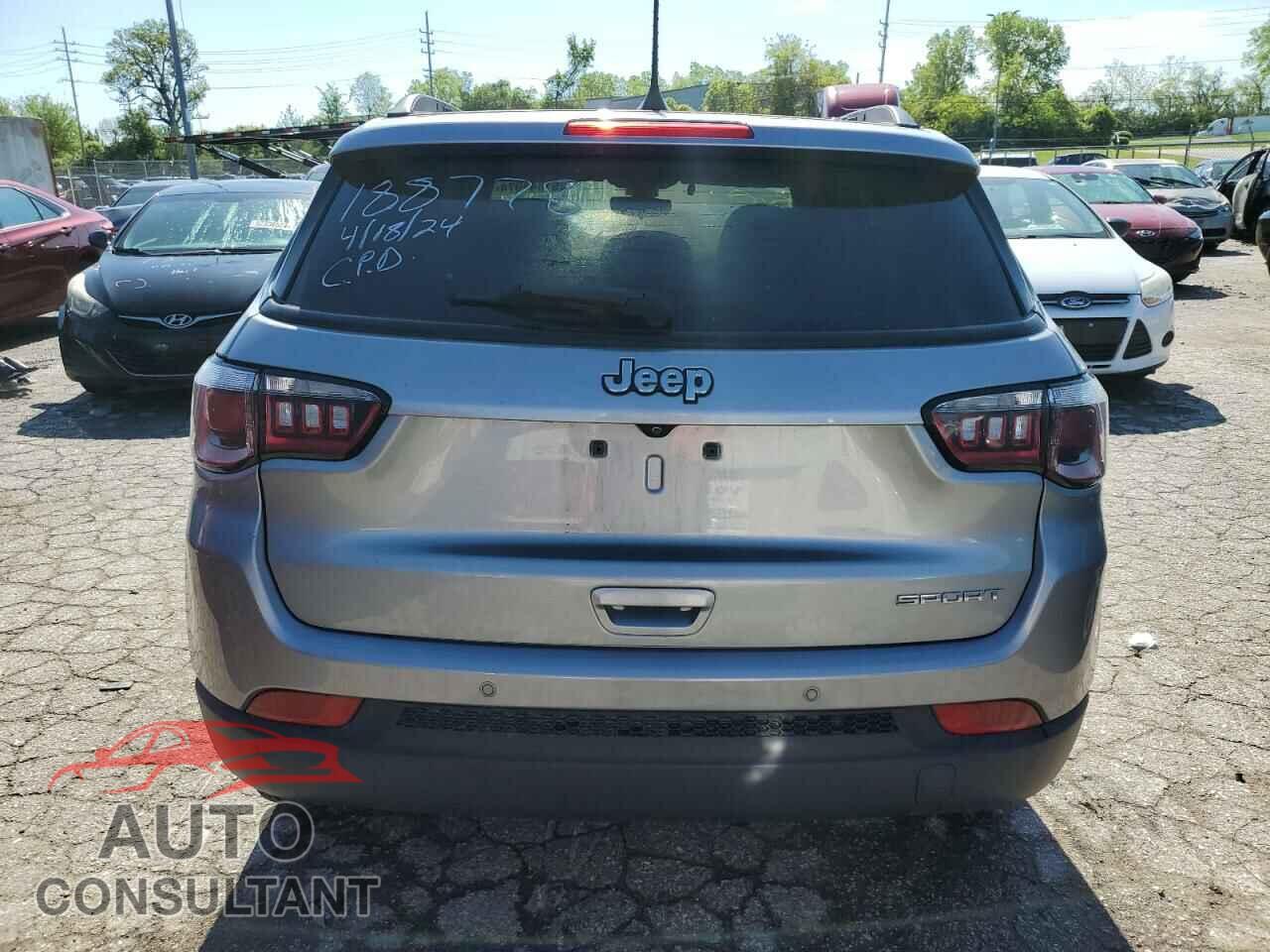 JEEP COMPASS 2018 - 3C4NJCAB3JT148572