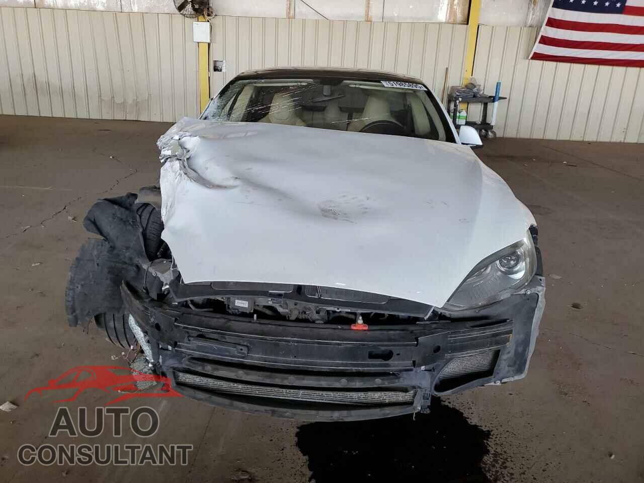 TESLA MODEL S 2013 - 5YJSA1DP5DFP12661