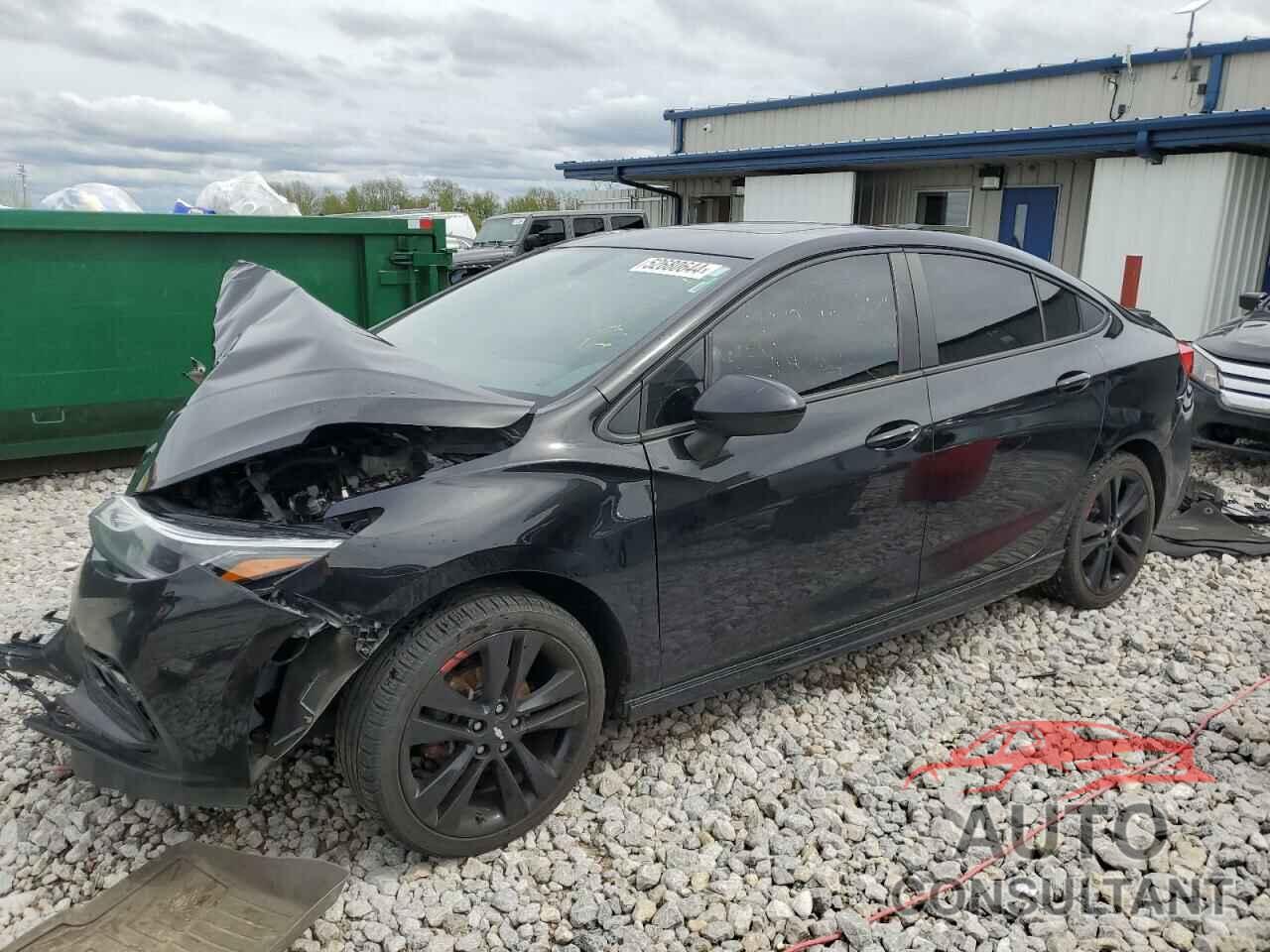 CHEVROLET CRUZE 2018 - 1G1BE5SM5J7217987