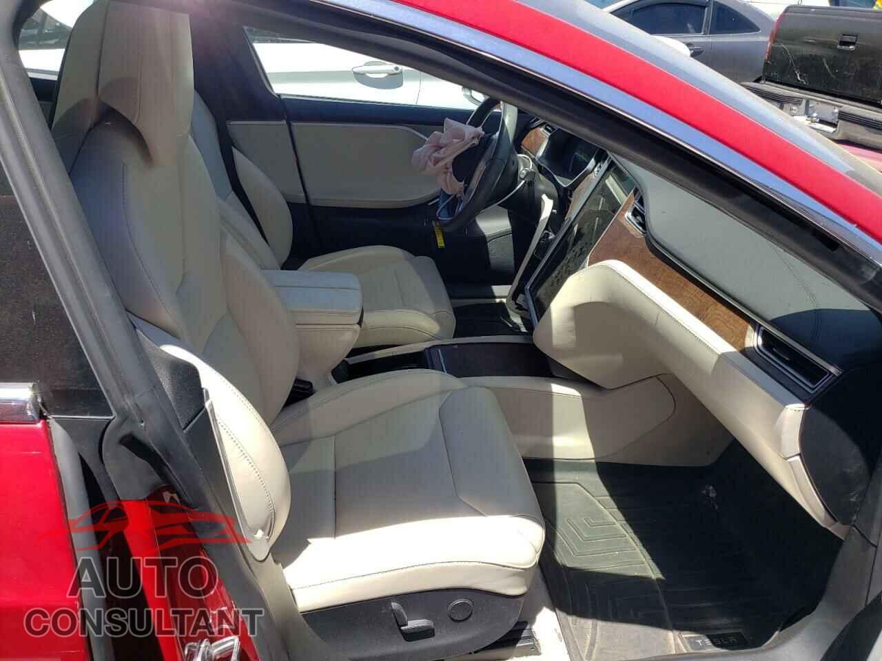 TESLA MODEL S 2017 - 5YJSA1E24HF216002