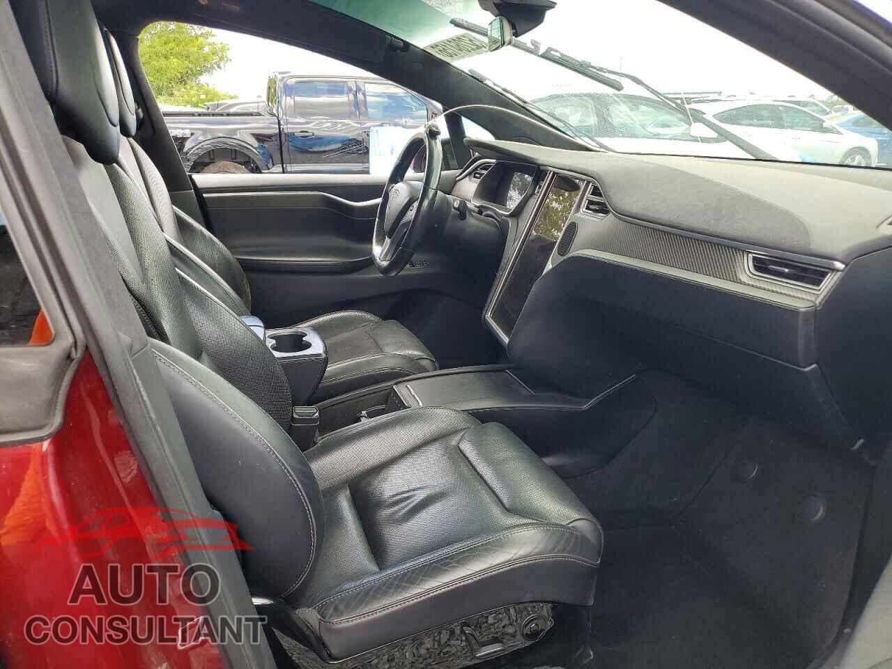 TESLA MODEL X 2016 - 5YJXCAE41GFS00503