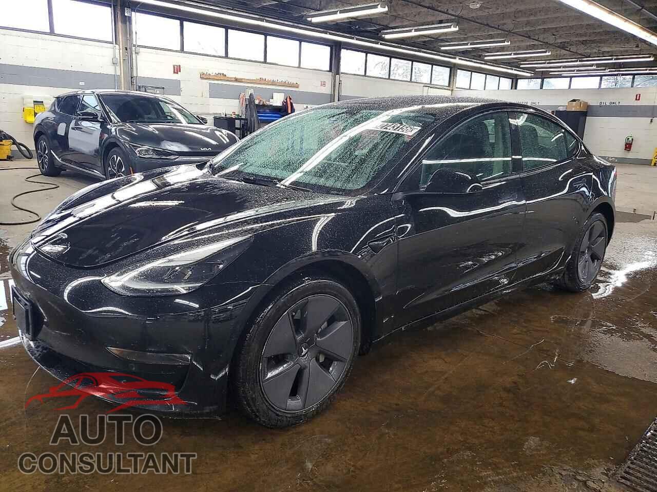 TESLA MODEL 3 2022 - 5YJ3E1EA5NF371654
