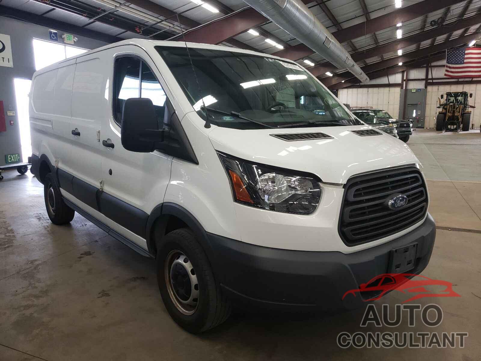 FORD TRANSIT CO 2017 - 1FTYR1ZM3HKA38570