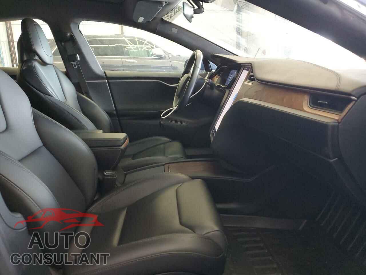 TESLA MODEL S 2020 - 5YJSA1E23LF356759