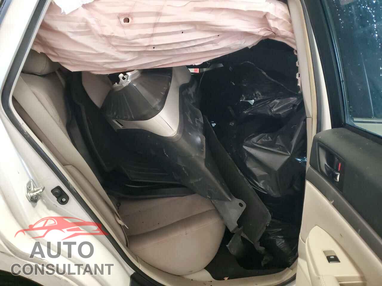 SUBARU OUTBACK 2014 - 4S4BRBFC2E3311331