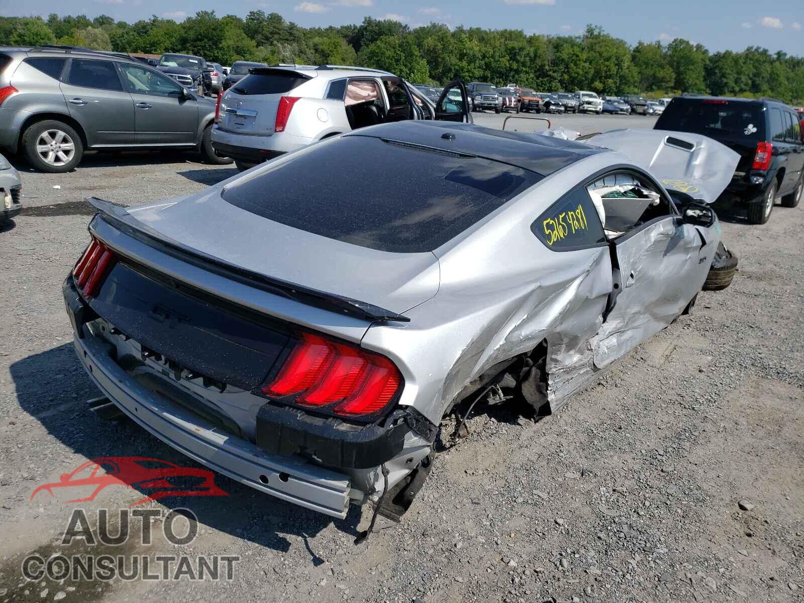 FORD MUSTANG 2018 - 1FA6P8CF1J5175131
