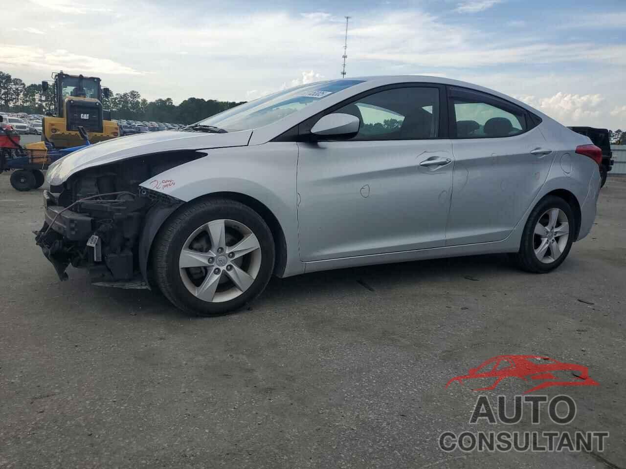 HYUNDAI ELANTRA 2013 - 5NPDH4AE3DH317002