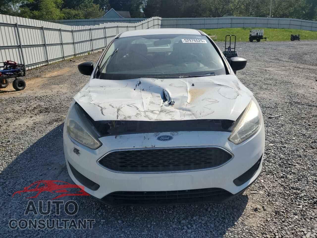 FORD FOCUS 2015 - 1FADP3E2XFL381779