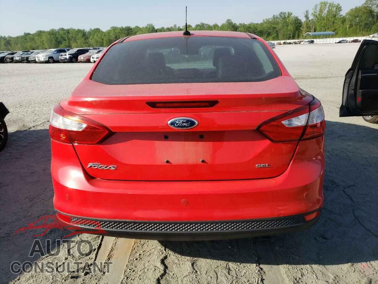 FORD FOCUS 2012 - 1FAHP3H22CL102060