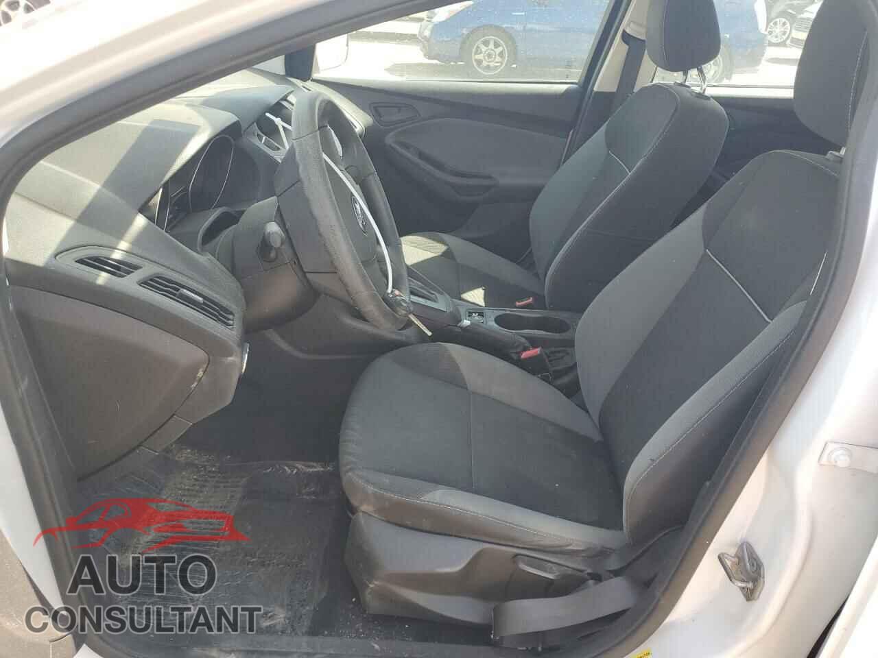 FORD FOCUS 2014 - 1FADP3E29EL280604