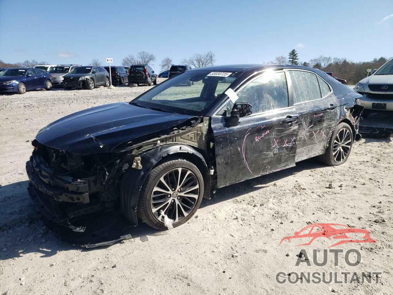 TOYOTA CAMRY 2018 - 4T1B11HK4JU006908