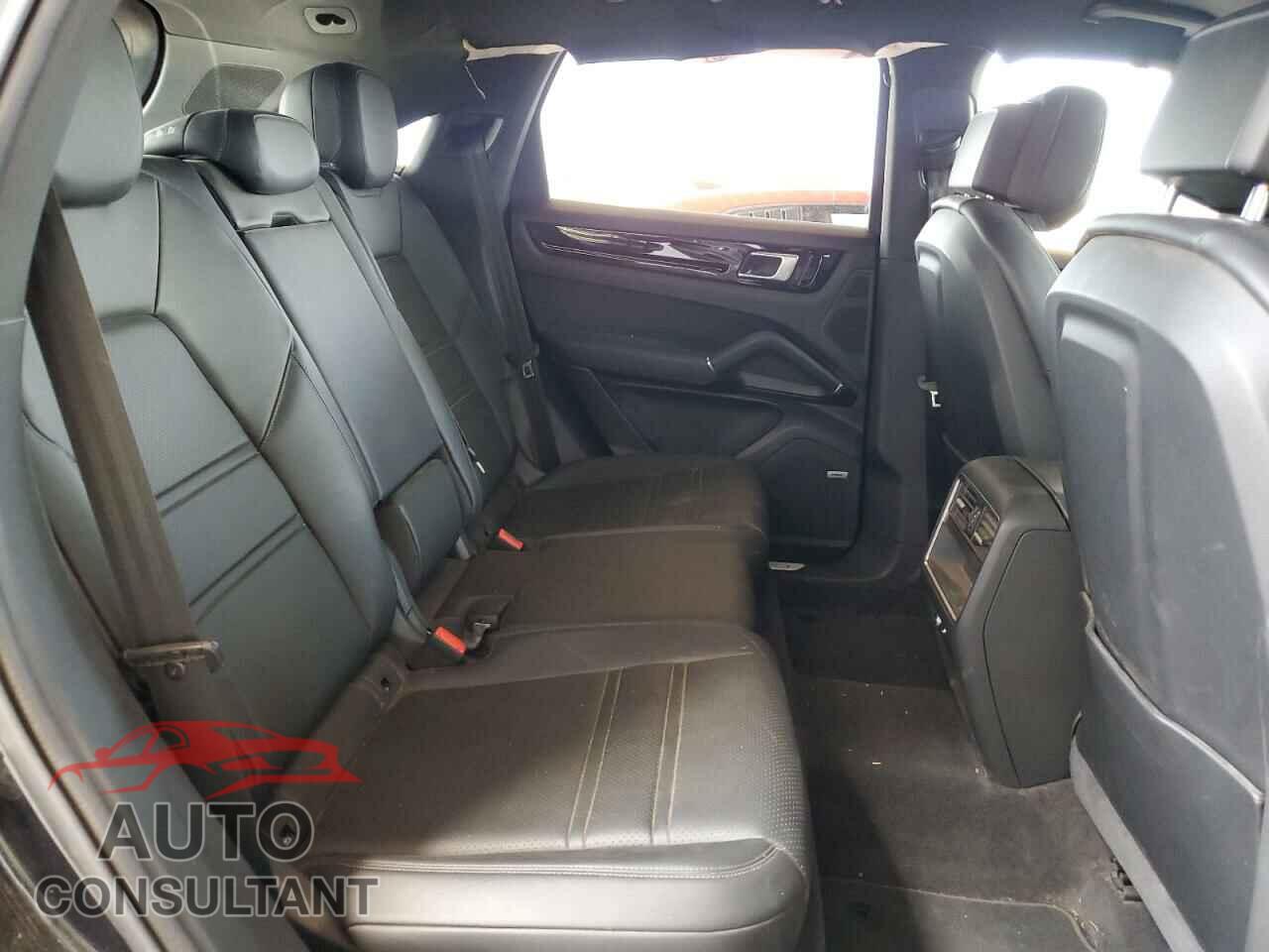 PORSCHE CAYENNE 2021 - WP1AA2AY2MDA09149